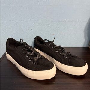 Maurice’s Black Platform Casual Shoe - Size 11